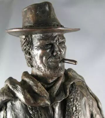 Clint Eastwood l\'Homme au Poncho - Statue R�sine Bronze 32cm - Keith Lee 1992