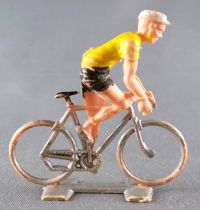 Cofalu (70\'s) - Cyclist (Plastic) - Yellow Jersey Standing up