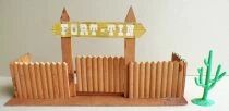Comansi 222 - Wild West -Todo el Oeste Americano Fort-Tin 3 Levels Set Cow-boys Village Boxed