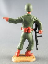 (copie) Timpo - WW2 - Americans - 2nd series - Pointing (machine gun) standing leaning to the right legs