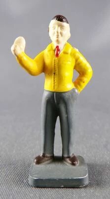 Corgi Toys 1503 - Silverstone Racing Race Track Official Yellow Jacket Figure