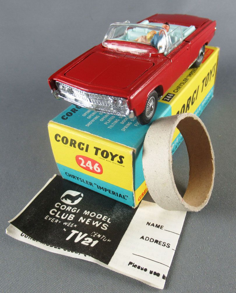 https://www.lulu-berlu.com/upload/image/corgi-toys-246---chrysler-imperial-complete-near-mint-in-box-1-43-p-image-437610-grande.jpg