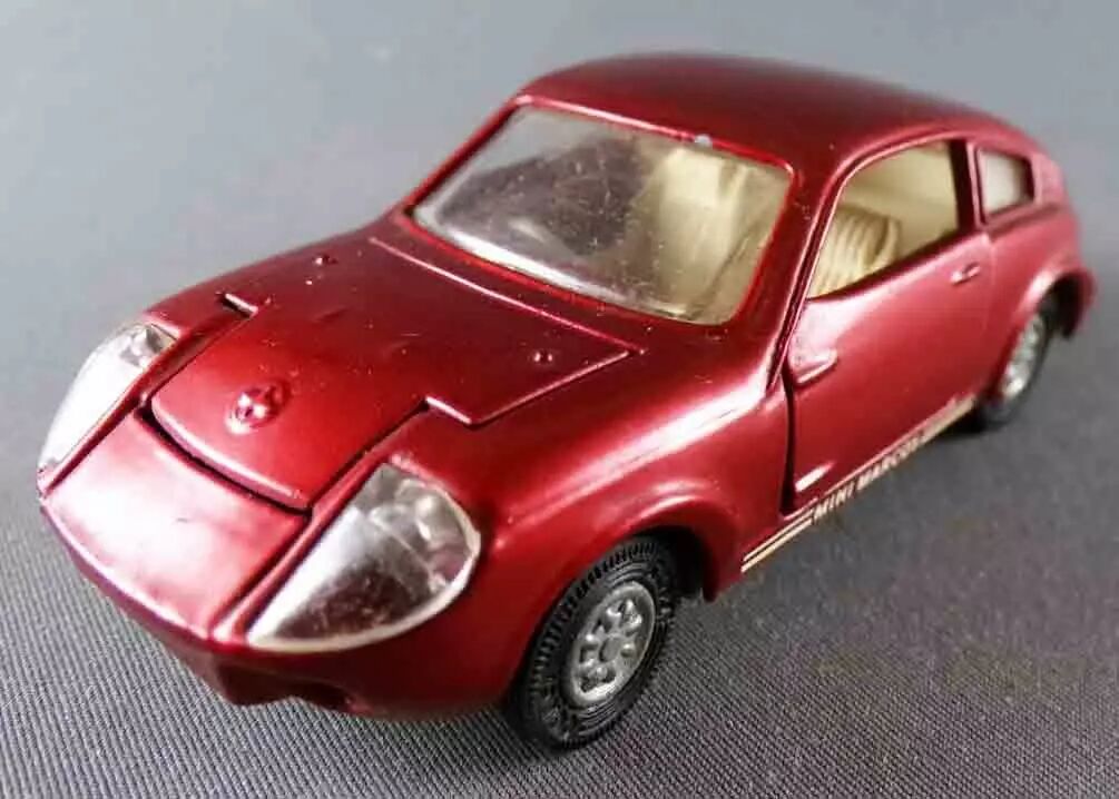 Toys 341 Mini Marcos Gt 850 Rouge Métallisé sans Boite 1/43