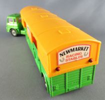 Corgi Toys Major 1104 - Bedford Truck Newmarket Racing Stables Horses Transporter Trailer