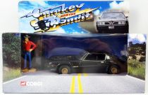 Cours après moi shérif (Smokey and the Bandit) - Bandit\'s Pontiac Firebird Trans Am - Diecast 1/36ème avec figurine - Corgi