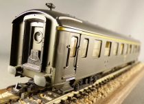 CPMR RMA 409 Ho Sncf Voiture DEV Uic 1° Classe A9 51 87 19-70 339-4 Verte Aménagée en Boite
