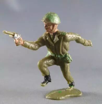 Crescent Toy - WW2 - Infanterie Anglaise chargeant r�volver � la main