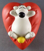 Cubitus - Figurine Résine - Cubitus Dormant sur un Coeur