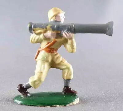 Cyrnos - Arm�e Moderne - Soldat Casqu� Couleur Plastique M�lang� - Bazooka