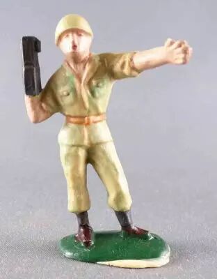 Cyrnos - Arm�e Moderne - Soldat Casqu� Couleur Plastique M�lang� - Radio