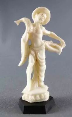 Damoy Maurice Mir Lyons Scarpia Advertising Figure-  Chinese Statues - Chinese with Basket & Fish