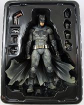 Dawn of Justice - Square Enix - Batman - Figurine Play Arts Kai