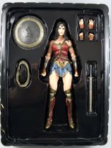 Dawn of Justice - Wonder Woman - Play Arts Kai Action Figure - Square Enix
