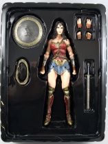 Dawn of Justice - Wonder Woman - Play Arts Kai Action Figure - Square Enix