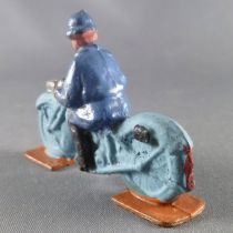 D.C. (Domage & Cie) - Figurine Plomb Creux 45 mm - Moto Bleue Motocycliste Soldat Casque Adrian