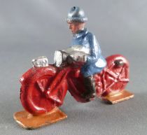 D.C. (Domage & Cie) - Figurine Plomb Creux 45 mm - Moto Rouge Motocycliste Soldat Casque Adrian