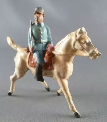 D.C. (Domage & Cie) - Figurine Plomb Creux 85 mm - Cavalerie Fran�aise Officier au pas
