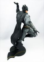 DC Collectibles - Batman 9\  scale pvc statue - DC Core Series