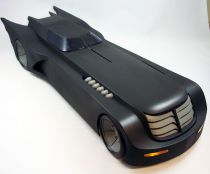 DC Collectibles - Batman The Animated Series - Batmobile (Deluxe Edition with Batman & Robin)