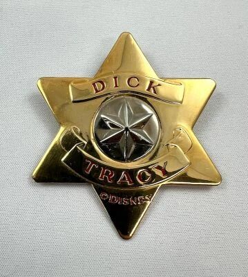 Dick Tracy (Disney 1990) - Detective star in metal 