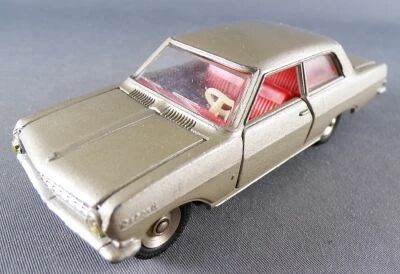 Dinky Toys France 542 Opel Rekord Champagne sans Boite