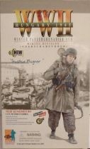 Dragon Models - GUSTAV MAGNOR \'\'Winter Panzergrenadier NCO Wiking Division Oberscharführer\'\' Hungary 1945