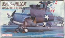 Dragon Models - N°5024 Avion Usn F4F-4 Wildcat w/Carrier Deck 1/72 Golden Wings Series