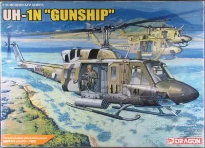 Dragon Models N�3540 - US Marines Helicopter UH-1N Gunship 1:35 MIB
