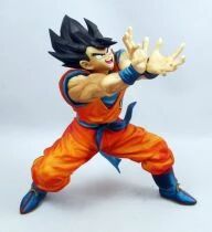 Dragonball - Banpresto - Son Goku \ Kame-Ha\  - Statue PVC 18cm