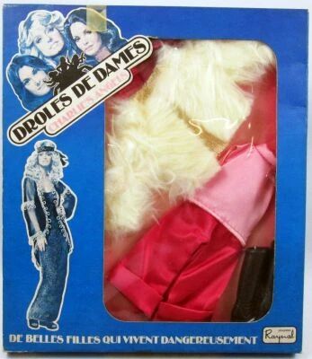 Dr�les de Dames - Tenue \ Cavalerie\  - Raynal