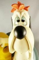 Droopy (Tex Avery) - D&eacute;mons & Merveilles 1995 - Droopy Debout sur Socle Statuette R&eacute;sine