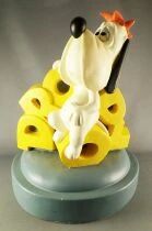 Droopy (Tex Avery) - D&eacute;mons & Merveilles 1995 - Droopy Standing on Base Resin Statue)