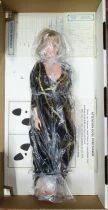 Dynastie - Poupée 45cm - Krystle Jennings Carrington (Linda Evans) - World Doll 1985