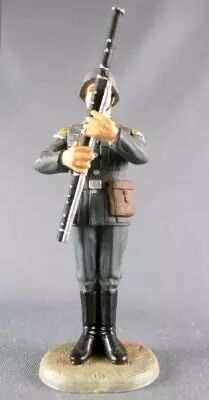 Elastolin - WW2 - Germans - Luftwaffe Fanfare Bassoon (Ref 10 26X)