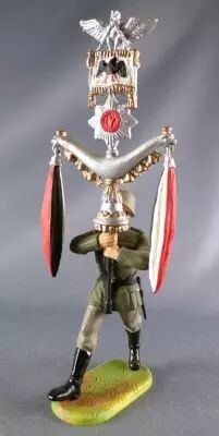 Elastolin - WW2 - Germans - Marching Standart Bearer (Ref 10 16X)