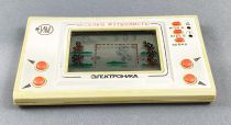 Elektronika  - Russian LCD Game & Watch - Funny Football (Loose w/Box)