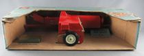 ERTL 447 Farm Implement International Harvester Hay Baler Mint Blue Box