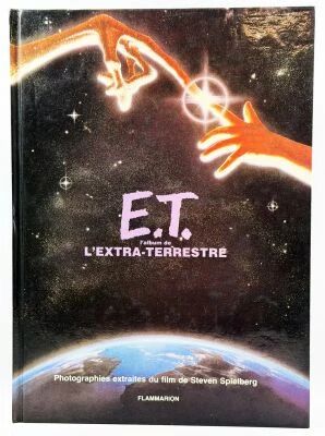 E.T. - Flammarion Book 1982 - E.T. illustrated story