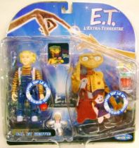 E.T. - Toys \'R\' Us Exclusive - E.T. & Gertie (interactive figures)