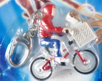 E.T. (20th Anniversary) - Basic Fun Toys\'r\'Us Exclusive - ET & Elliott on Bicycle Key Chain Mint on Card