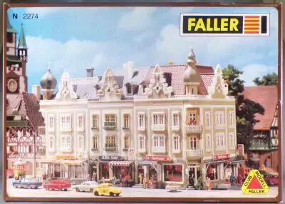 Faller 2274 Ech N Bloc Rang�e d\'Immeuble Anciens de Ville Neuf en Boite