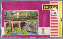 Faller B-545B B-547 Ho Bridge with Stone Arch & Pillars