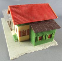 Faller B-92 Ho Country Station with Goods Building Built