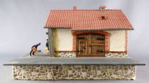 Faller Ho Goods Hall Luggage Hangar Warehouse with Platform Built