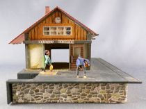 Faller Ho Goods Hall Luggage Hangar Warehouse with Platform Built