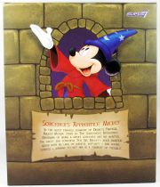 Fantasia (Disney\'s) - Super7 Ultimates Figure - Sorcerer\'s Apprentice Mickey Mouse