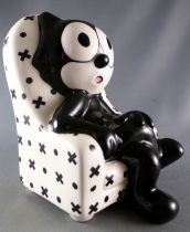 Felix the Cat - 6\'\' Ceramic Bank - Felix Sitting on his Armchair