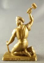 Figurine Publicitaire Caf&eacute; Martin La Vie au Grand Air n&deg; 03 Scout Plantant un Piquet