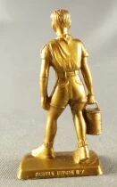 Figurine Publicitaire Caf&eacute; Martin La Vie au Grand Air n&deg; 07 Scout Portant un Seau