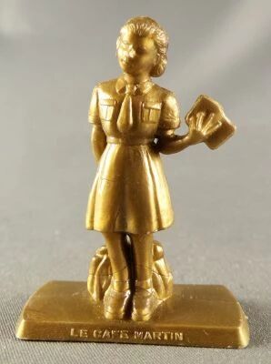 Figurine Publicitaire Caf� Martin La Vie au Grand Air n� 13 Scoute Debout Livre � la Main